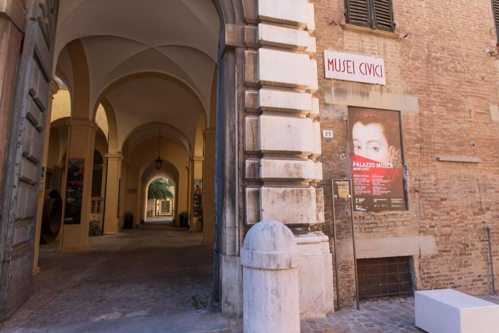 Rossini Home Pesaro Vicino Al Teatro Rossini By Yohome Exterior photo